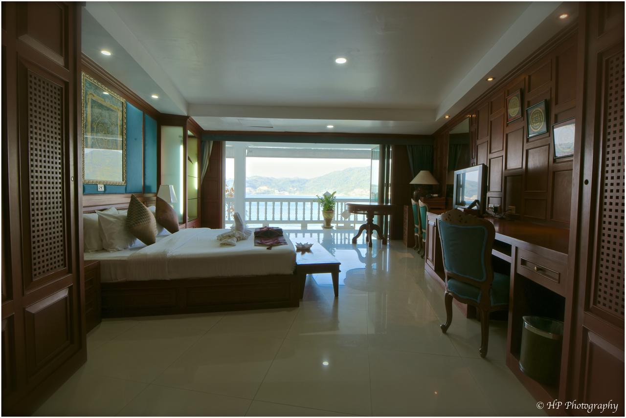 Villa Regtuk Patong Buitenkant foto