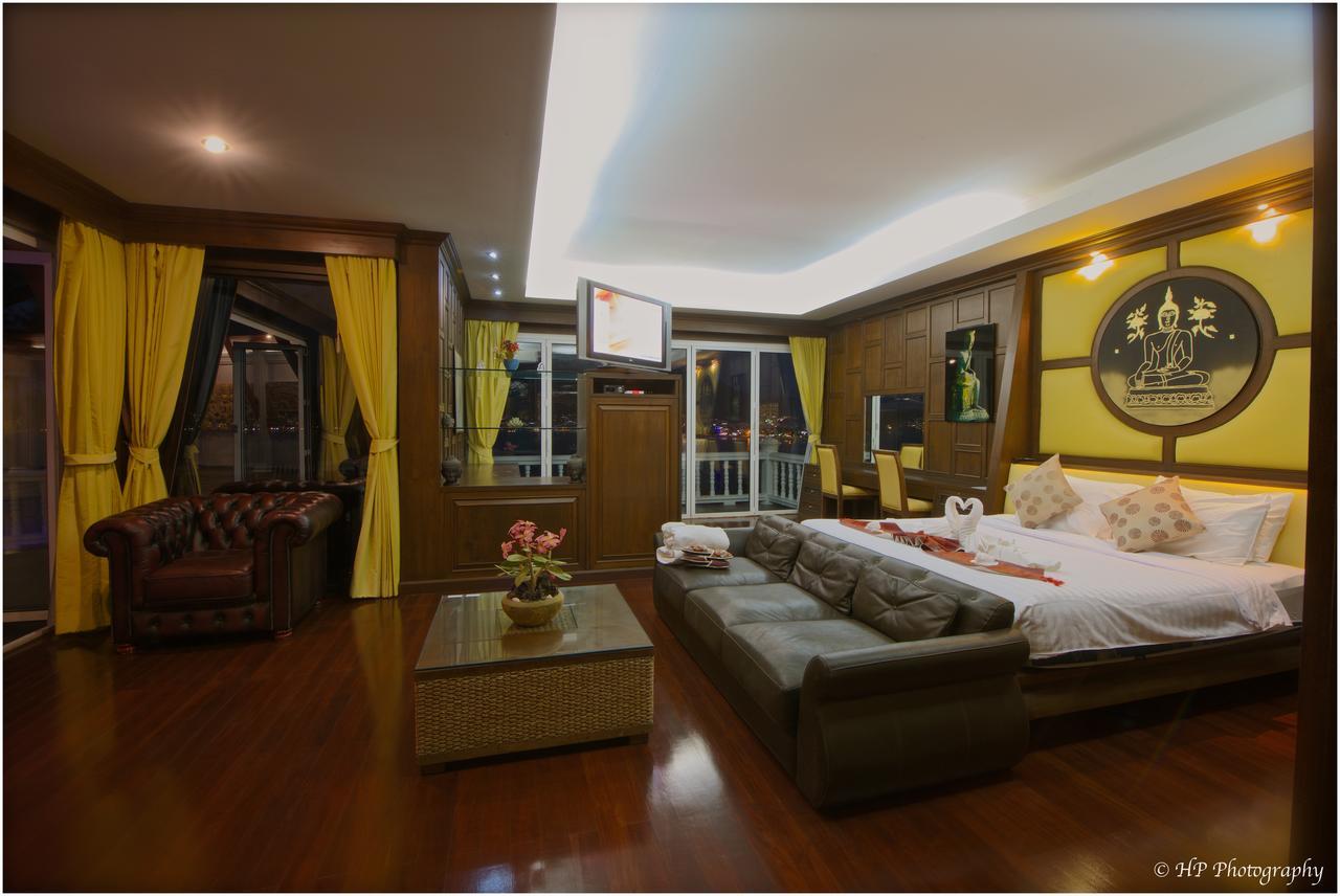 Villa Regtuk Patong Buitenkant foto